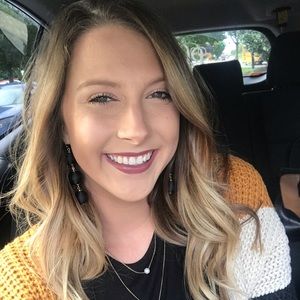 Meet your Posher, Brooke